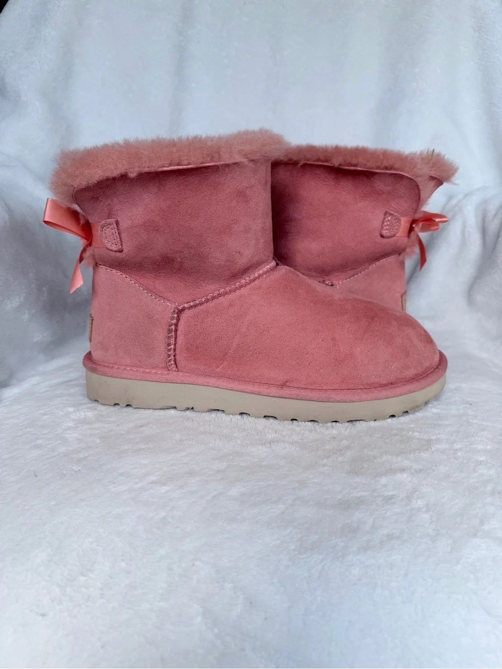 UGG mini bailey bow II salmon pink size 7
